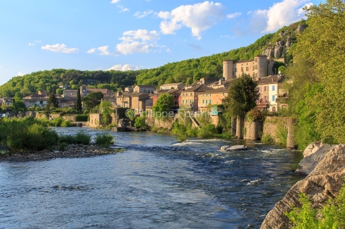 IMG_13057019_RIVIERE_ARDECHE_VOGUE_VILLAGE_DE_CARACTERE_ARDECHE_