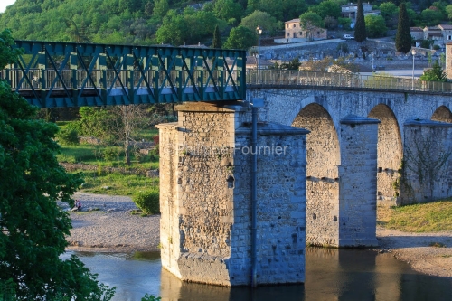 IMG_13057091_PONT SUSPENDU VOGUE VILLAGE DE CARACTERE ARDECHE 07
