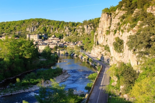 IMG_14041772_VUE_DU_VILLAGE_VOGUE_VILLAGE_DE_CARACTERE_ARDECHE_0