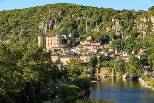 IMG_16076895_Ardeche (07)  vogüé village de caratère le villa