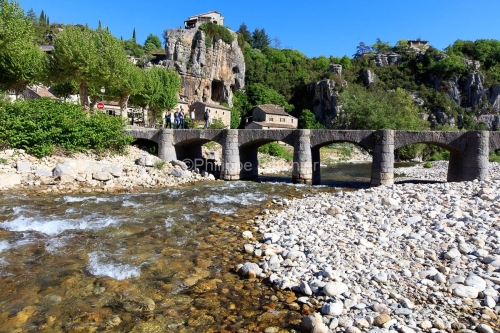 IMG_16051807_Ardèche (07)  labeaume village de caractère pont