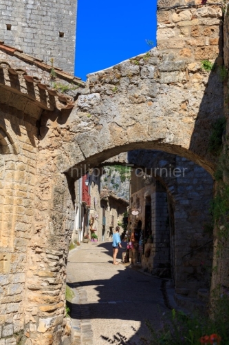 IMG_18068009_HERAULT (34)  SAINT GUILHEM LE DéSERT RUE DU BOURG