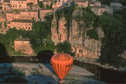 078900_MONTGOLFIERE A BALAZUC ARDECHE 07