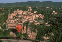 078902_MONTGOLFIERE A BALAZUC ARDECHE 07