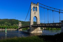 IMG_15056022_Ardeche (07) la voulte pont suspendu sur le rhône