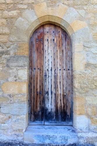 IMG_18068636_VAUCLUSE (84)  ANSOUIS PORTE EGLISE SAINT MARTIN.