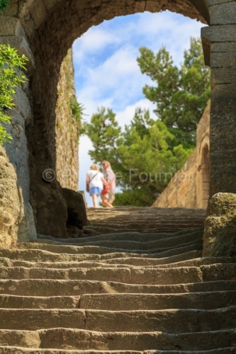 IMG_18068868_VAUCLUSE (84)  BONNIEUX PATRIMOINE ESCALIER REMARQU