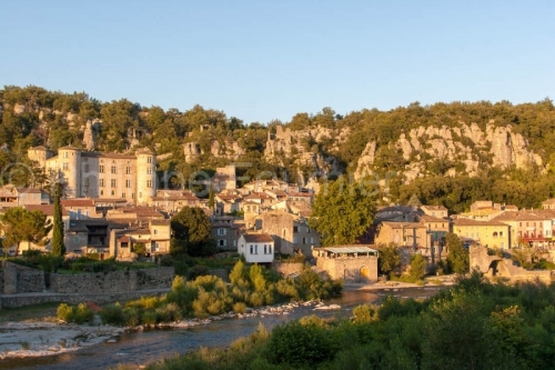 IMG_3129_ARDECHE (07)  VOGUE VILLAGE DE CARACTERE LES PLUS BEAUX