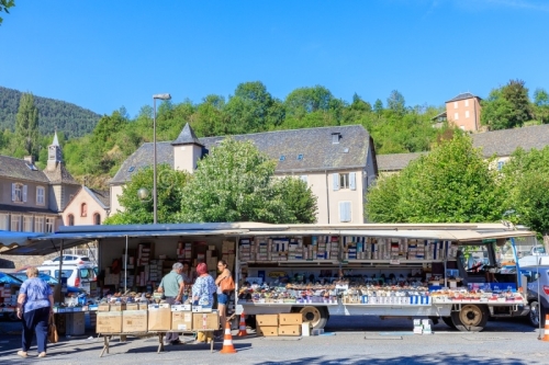 IMG_19076670_LOZèRE (48) LA CANOURGUE JOUR DE MARCHé PLACE DU