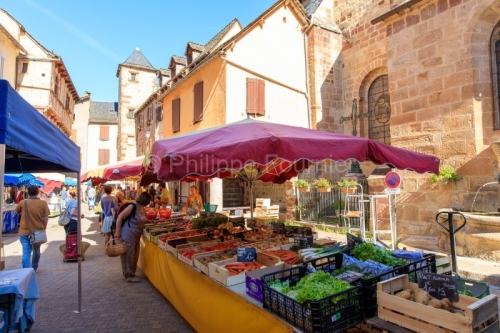 IMG_19076690_LOZèRE (48) LA CANOURGUE JOUR DE MARCHé PLACE SAI