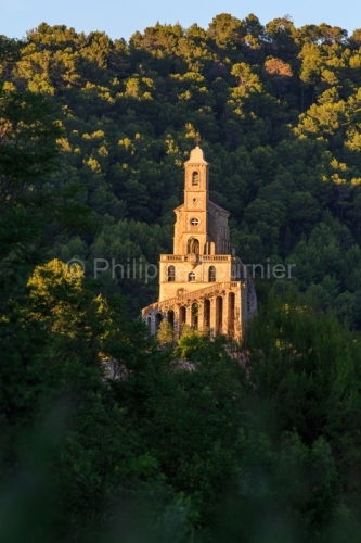 IMG_1907062106_DROME (26)  PIERRELONGUE DRôME PROVENçALE EGLIS