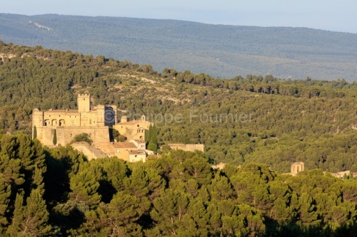IMG_1907072371_Vaucluse (84)  Le Barroux Pays des Dentelles de M
