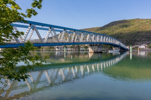 IMG_17041709_Ardèche (07) le pouzin pont enjambant le rhône, l