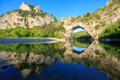 IMG_17041760_Ardeche (07) vallon pont d'arc reserve naturelle de