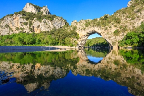 IMG_17041771_Ardeche (07) vallon pont d'arc reserve naturelle de