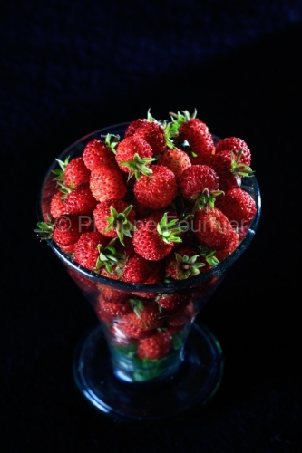 IMG_17053342_Ardèche (07) Dark Food Fraise des Bois Culinaire
