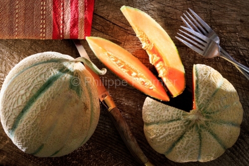 IMG_17074838_VAUCLUSE (84) DARK FOOD CULINAIRE MELON CHARENTAIS