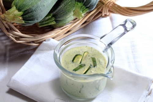 IMG_17074884_ARDECHE (07) AUBENAS SOUPE DE COURGETTES LA CUISINE