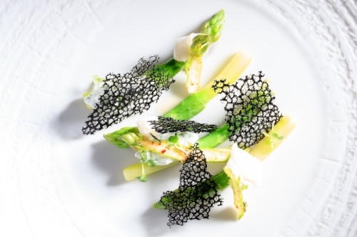 IMG_16010390_DROME (26) GRIGNAN ASPERGES VERTES EN JEU DE TEXTUR