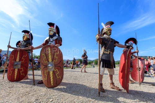 IMG_16053112_ARDECHE (07) ALBA LA ROMAINE LEGIONNAIRE ROMAIN NUI