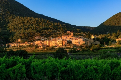 IMG_16075519_DROME (26) VENTEROL SOLEIL COUCHANT SUR LE VILLAGE