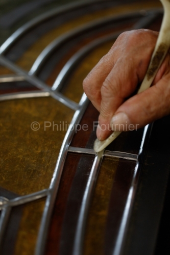 IMG_16089493_ARDECHE (07) AUBENAS METIER D'ART ANNET PERRIN VITR