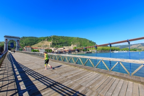 IMG_15045760_Ardeche (07) tournon sur rhone passerelle marc segu