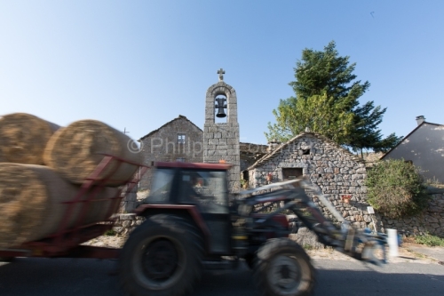 IMG_15083520_Lozere (48) Saint Etienne Du Valdonnez Couple En Ra