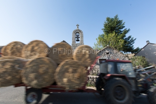 IMG_15083522_Lozere (48) Saint Etienne Du Valdonnez Couple En Ra