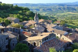 IMG_13057486_ARDECHE (07) MIRABEL VUE SUR LES TOIS DU VILLAGE