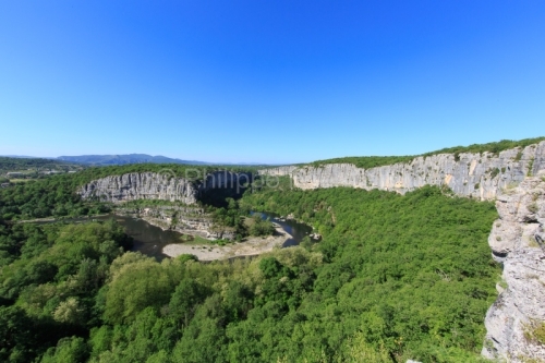 IMG_13058000_Ardeche (07) pradons cirque de gens la rivière ard