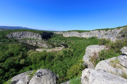 IMG_13058007_Ardeche (07) pradons cirque de gens la rivière ard