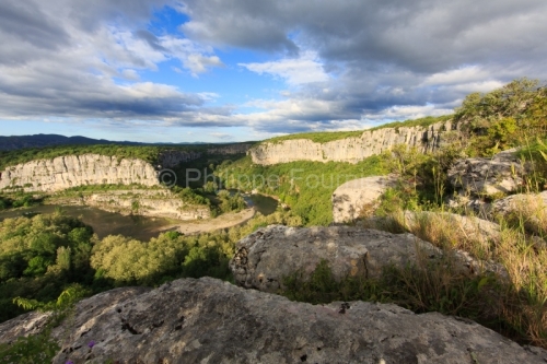 IMG_13059042_Ardeche (07) pradons cirque de gens la rivière ard