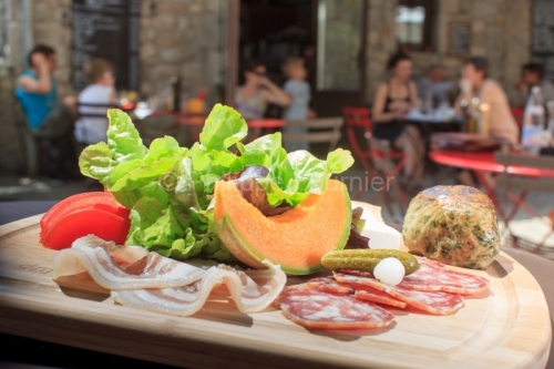 IMG_12051334_Ardeche (07) Labeaume Bistrot de Pays LA CUISINE DU
