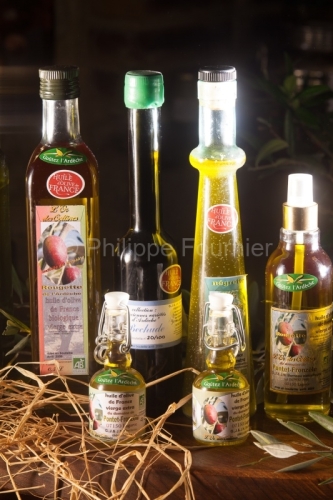 IMG_109234_ARDECHE (07) LAGORCE LES HUILES D OLIVE DE GENEVIEVE
