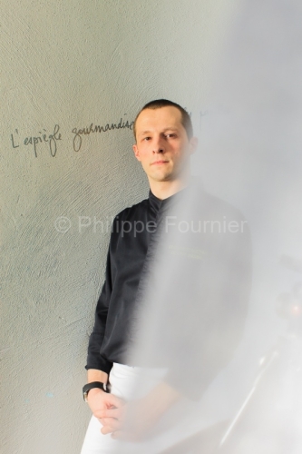 IMG_109722_OLIVIER SAMIN CHEF LE CARRE D'ALETHIUS CHARMES SUR RH
