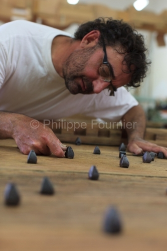 IMG_0707010490_Ardeche (07) chassiers savoir faire daniel pelegr