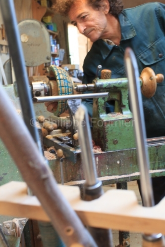 IMG_0707011403_ATELIER JEAN DOMINIQUE DENIS TOURNEUR SUR BOIS LE