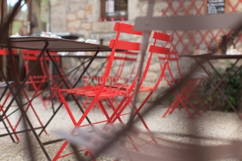 IMG_160911042_TERRASSE DU BEC FIGUE BISTROT DE PAYS LABEAUME ARD
