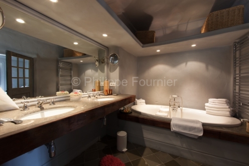 IMG_892143_SALLE DE BAIN CHAMBRE D'AMIS LA MAISON DE PEGUY GORDE