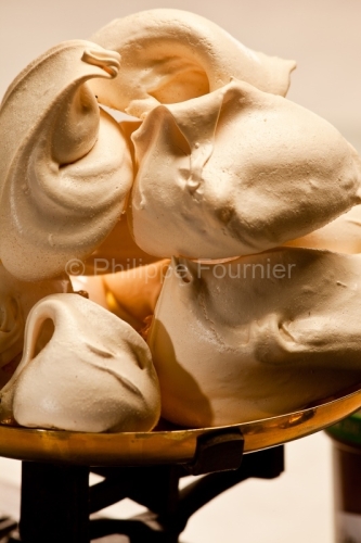 IMG_94758_ARDECHE (07) AUBENAS MERINGUES A LA CHATAIGNE CHRISTIA