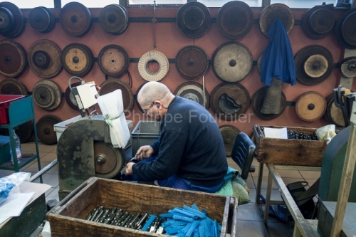 IMG_44441_Puy de Dome (63) thiers Savoir Faire Coutellerie ROUSS