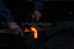 IMG_44719_PUY DE DOME (63) THIERS SAVOIR FAIRE HENRI VIALLON MEI