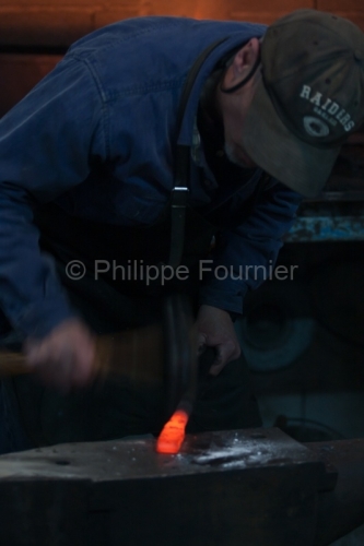 IMG_44766_PUY DE DOME (63) THIERS SAVOIR FAIRE HENRI VIALLON MEI