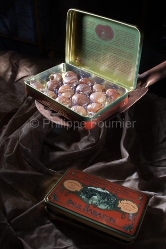 IMG_60192_ARDECHE (07) AUBENAS MARRON GLACES VARIETE SARDONNE BO