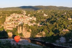IMG_30805_ARDECHE (07) BALAZUC VILLAGE DE CARACTERE LES PLUS BEA