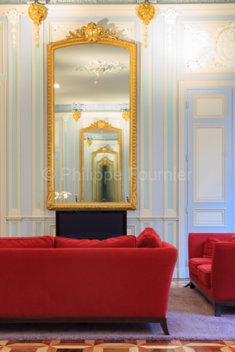IMG_41140_ISERE (38) GRENOBLE SALON REHABILITATION APPARTEMENTS