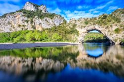 IMG_16040953_Ardèche (07) vallon pont d'arc réserve naturelle