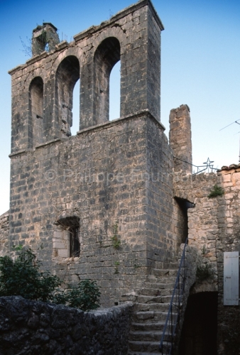 07213_ARDECHE BALAZUC PLUS BEAU VILLAGE DE FRANCE EGLISE ROMANE