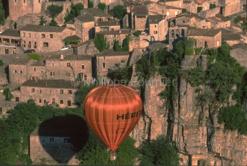 078891_MONTGOLFIERE A BALAZUC ARDECHE 07
